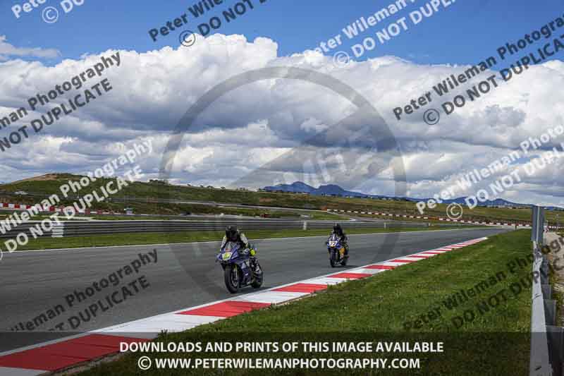 cadwell no limits trackday;cadwell park;cadwell park photographs;cadwell trackday photographs;enduro digital images;event digital images;eventdigitalimages;navarra;no limits trackdays;peter wileman photography;racing digital images;trackday digital images;trackday photos